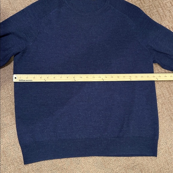 Calvin Klein Men's Blue Merino Wool Crewneck Sweater - Picture 8 of 8